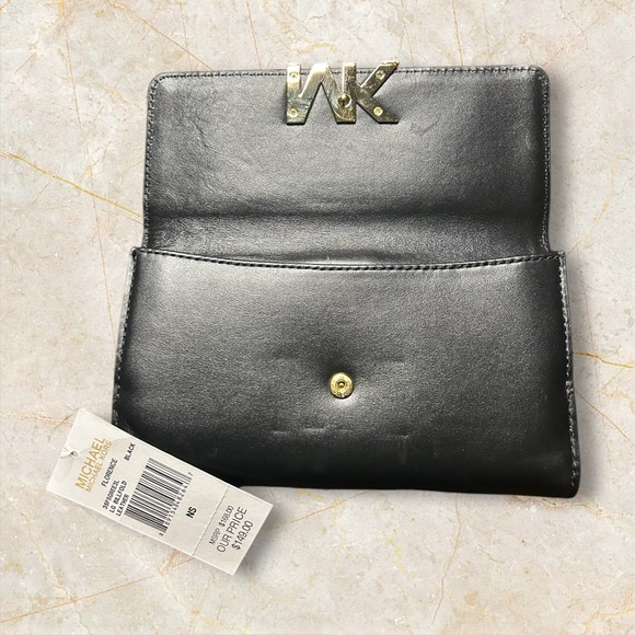 Authentic Michael Kors Wallet/Billfold - Picture 5 of 5